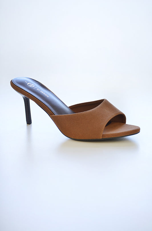 Ivey point toe band sandal heel