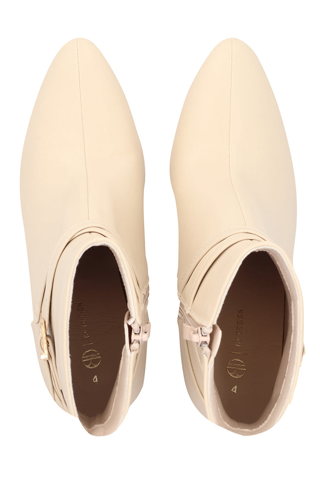 Melani Matte crinkled patent boot heel