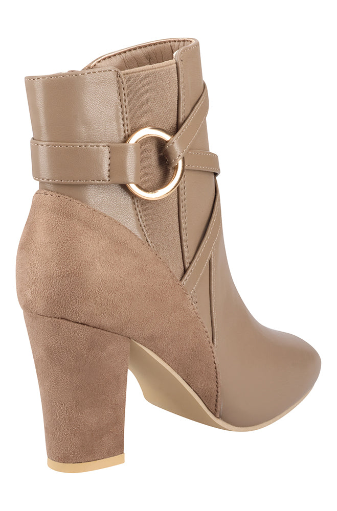 Mila Detailed gold trim heel