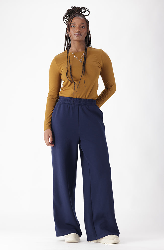 CLEO CREW NECK TEE