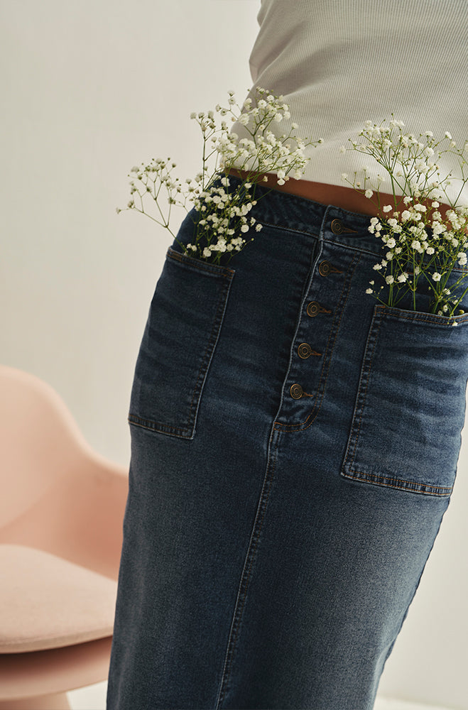 IRA DENIM LONGER LENGTH BUTTON SKIRT