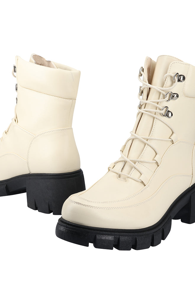 Snow boot