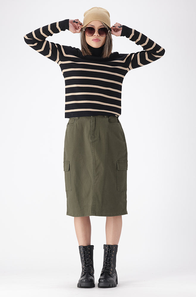 RUE STRIPE BUTTON DETAIL KNIT