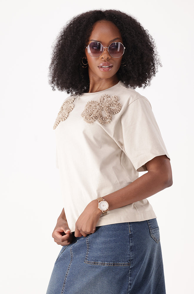 KITOA BOXY TRIM DETAIL TEE