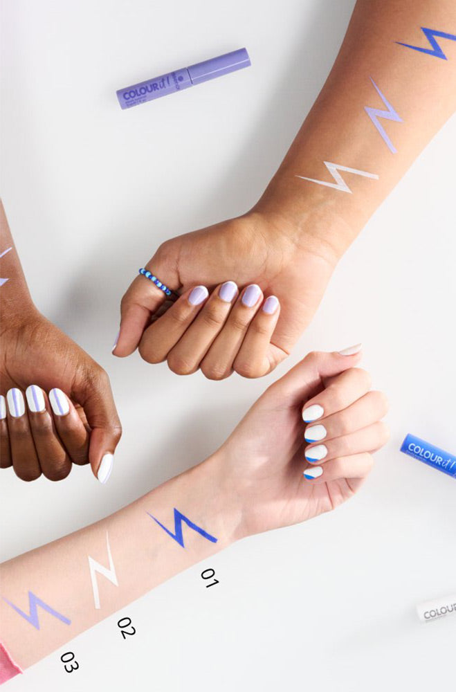 Beauty | Essence Colour it Liquid Eyeliner 01 _ 162196 Blue Makeup