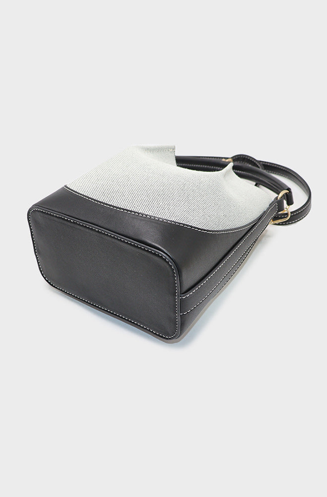 STACY BUCKET BAG