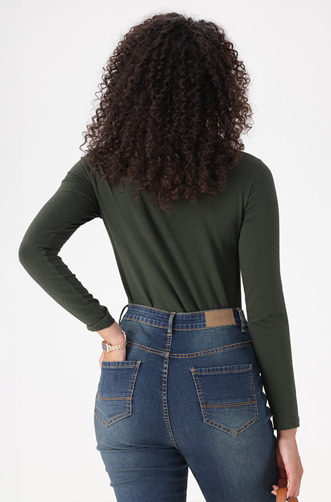 TIA TURTLE NECK TOP