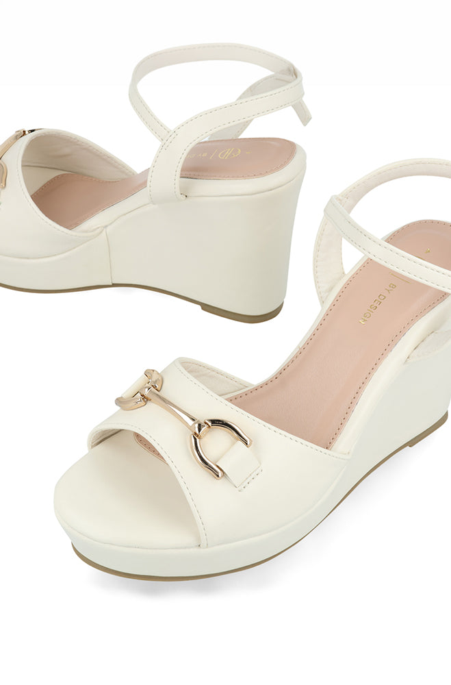 Sershia Detailed platform heel