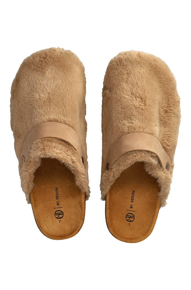 Leigh Furr slip in mule