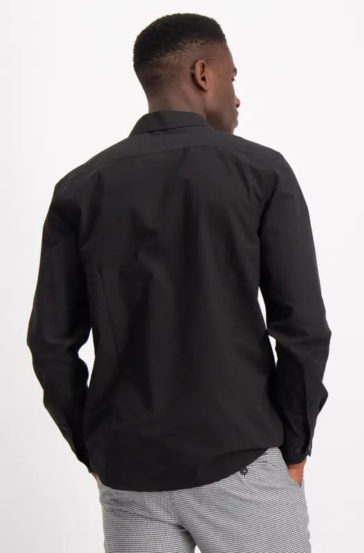 Men’s black long-sleeved button-up shirt