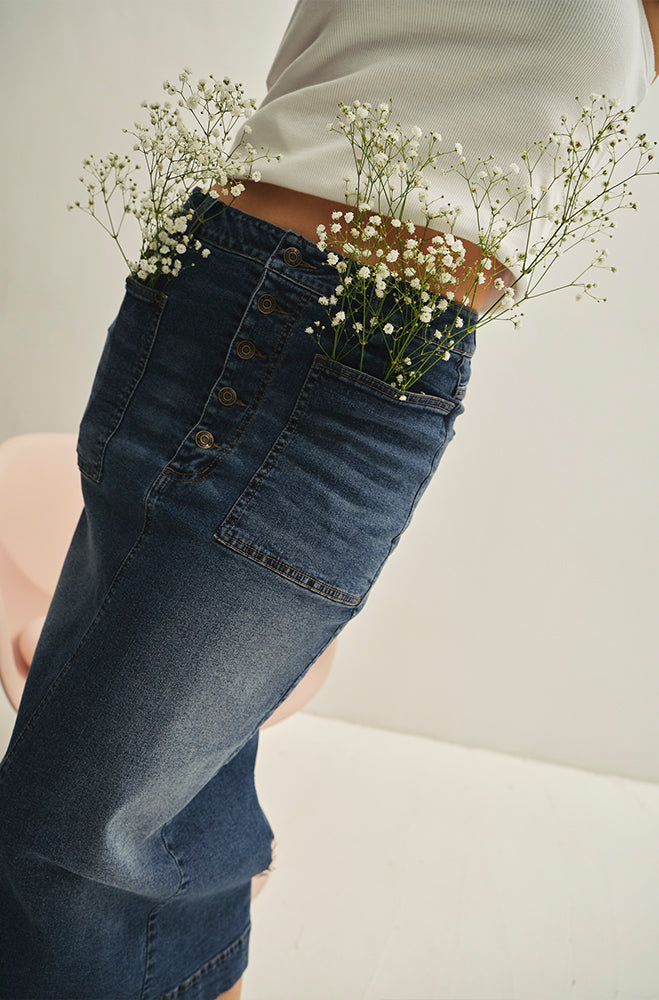 IRA DENIM LONGER LENGTH BUTTON SKIRT