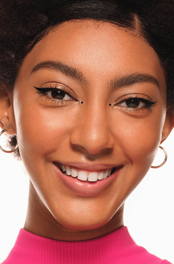 Beauty | Essence Line it Like a Pro Liner 01 _ 171010 Black Eyeliner