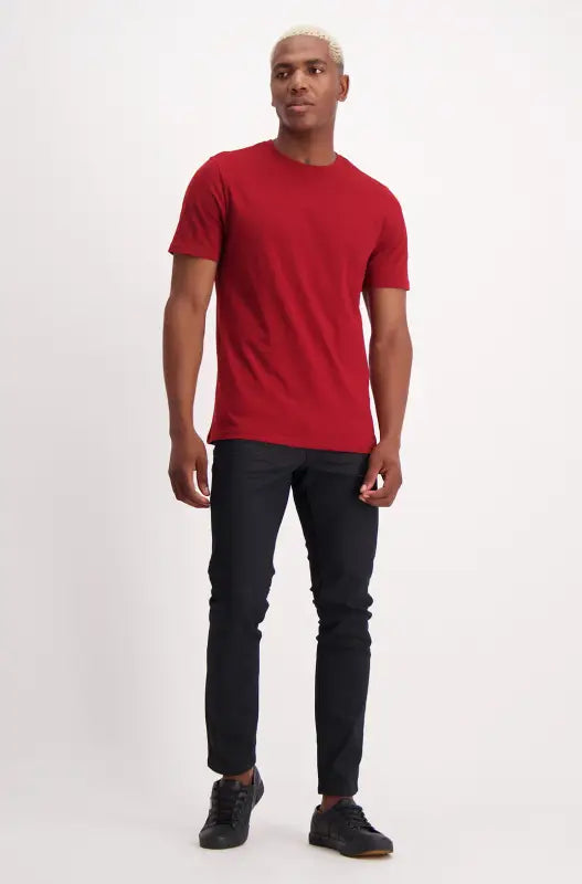 Men’s dark red short-sleeve crew-neck t-shirt.