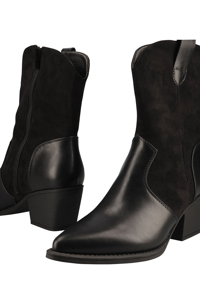 Wynn western style boot