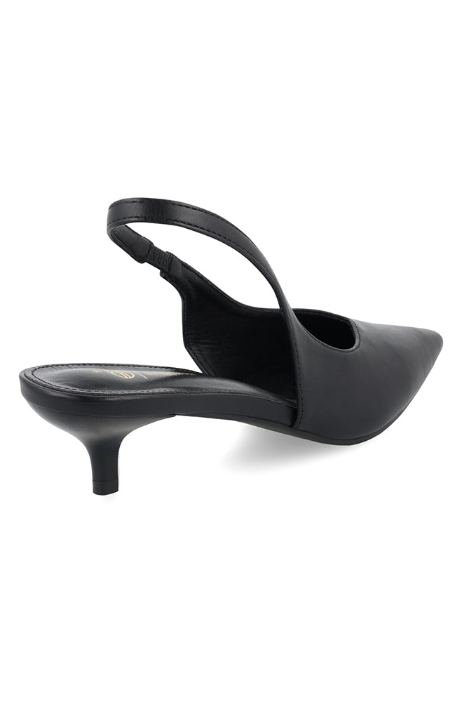 Lola Basic court PU slingback kitten heel