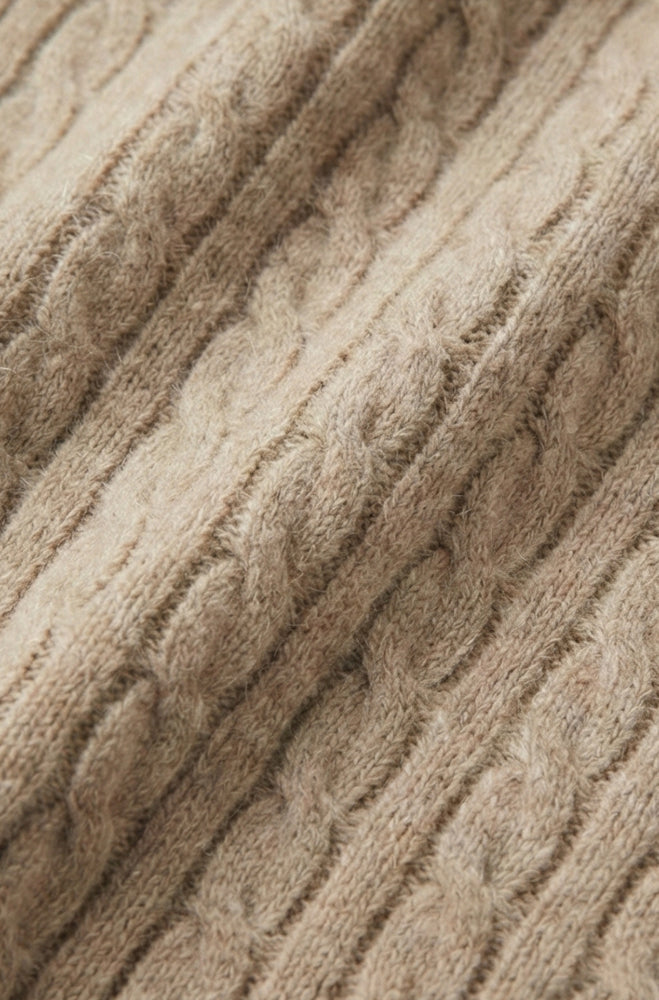 ELSA CABLE KNIT SCARF