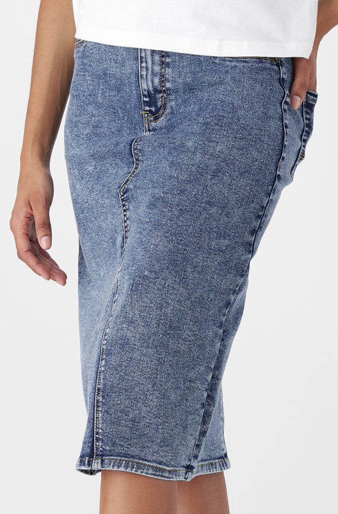 Ladies | Jenny Tube Denim Skirt Mock Slit _ 171474 Dark Wash Skirts
