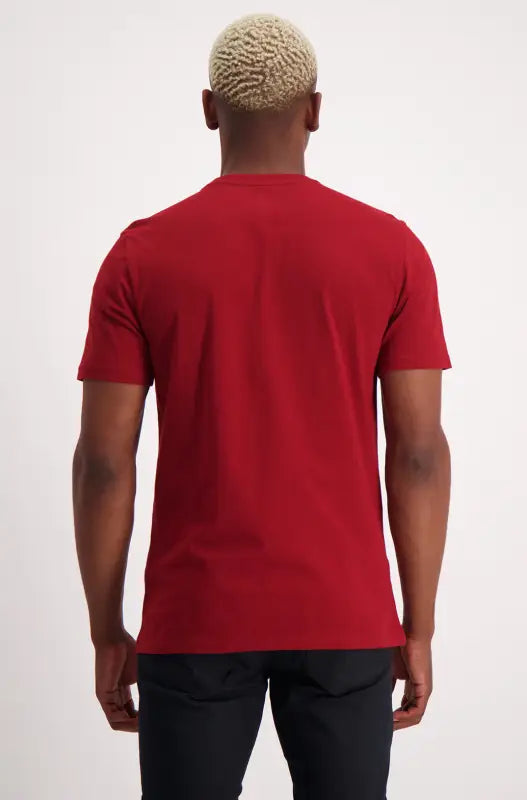Men’s red short-sleeved t-shirt