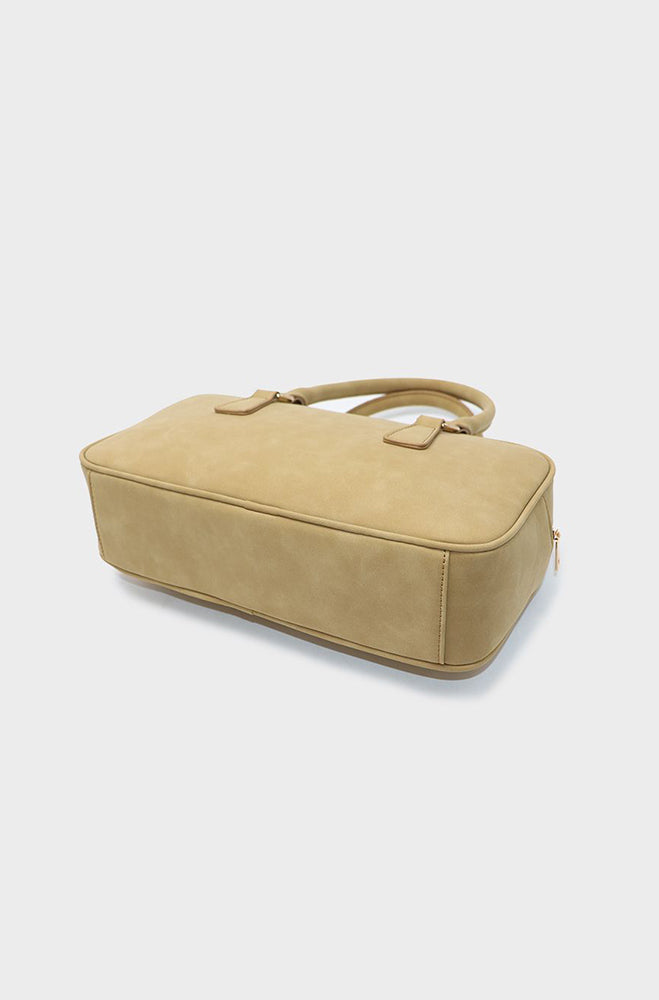 KATHY SQUARED BARREL BAG