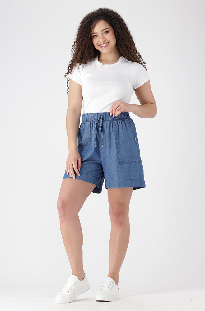 Lilly Chambray Short _ 151778 _ Light Wash