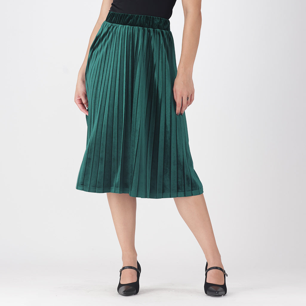 Dunns Clothing | Emilia Velour Pleated Midi Skirt _ 157240 _ Green