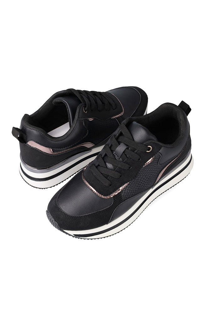Yvetta Textured Sneaker _ 158914 _ Black