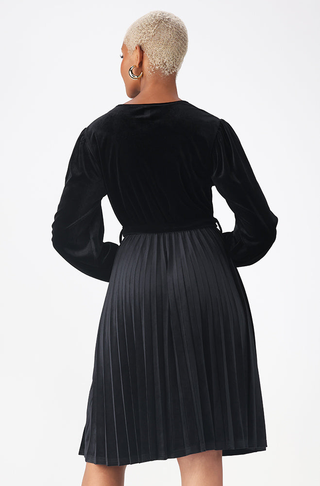 Rose Pleated Velour Dress _ 160140 _ Black