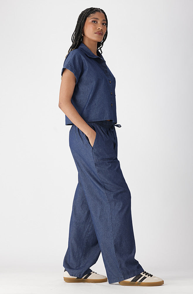VIVIAN CHAMBRAY SHIRT _ 166235 _ Dark Wash
