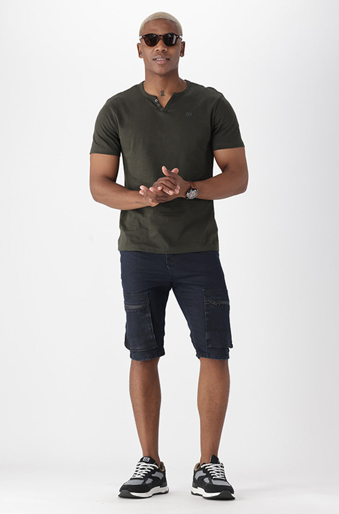 Charzare Tee