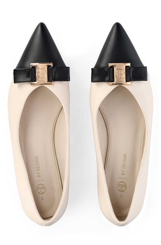 Olivia two-tone bow pump