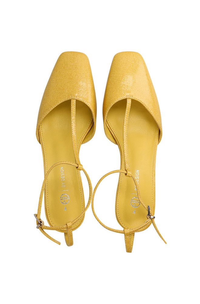 Sophia ankle tie heel