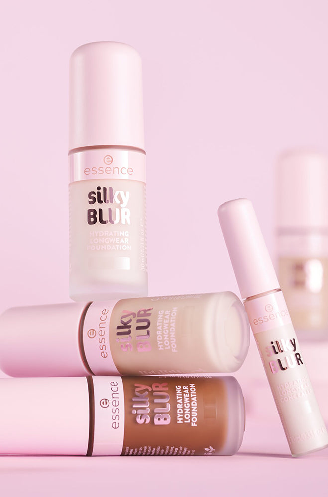 ESSENCE SILKY BLUR FOUNDATION 210