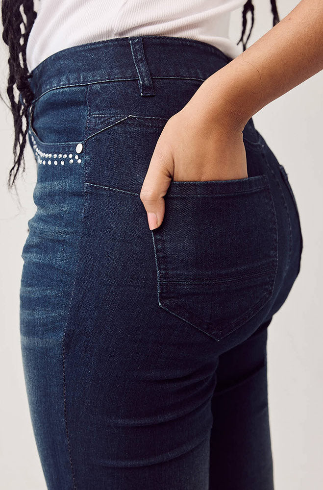 Colbie High Rise Cropped Denim _ 151314 _ Dark Wash