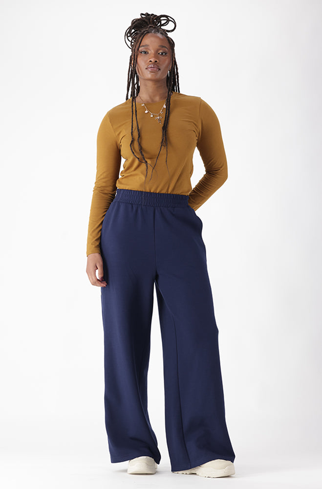 DANA SOFT TOUCH WIDE LEG PANTS
