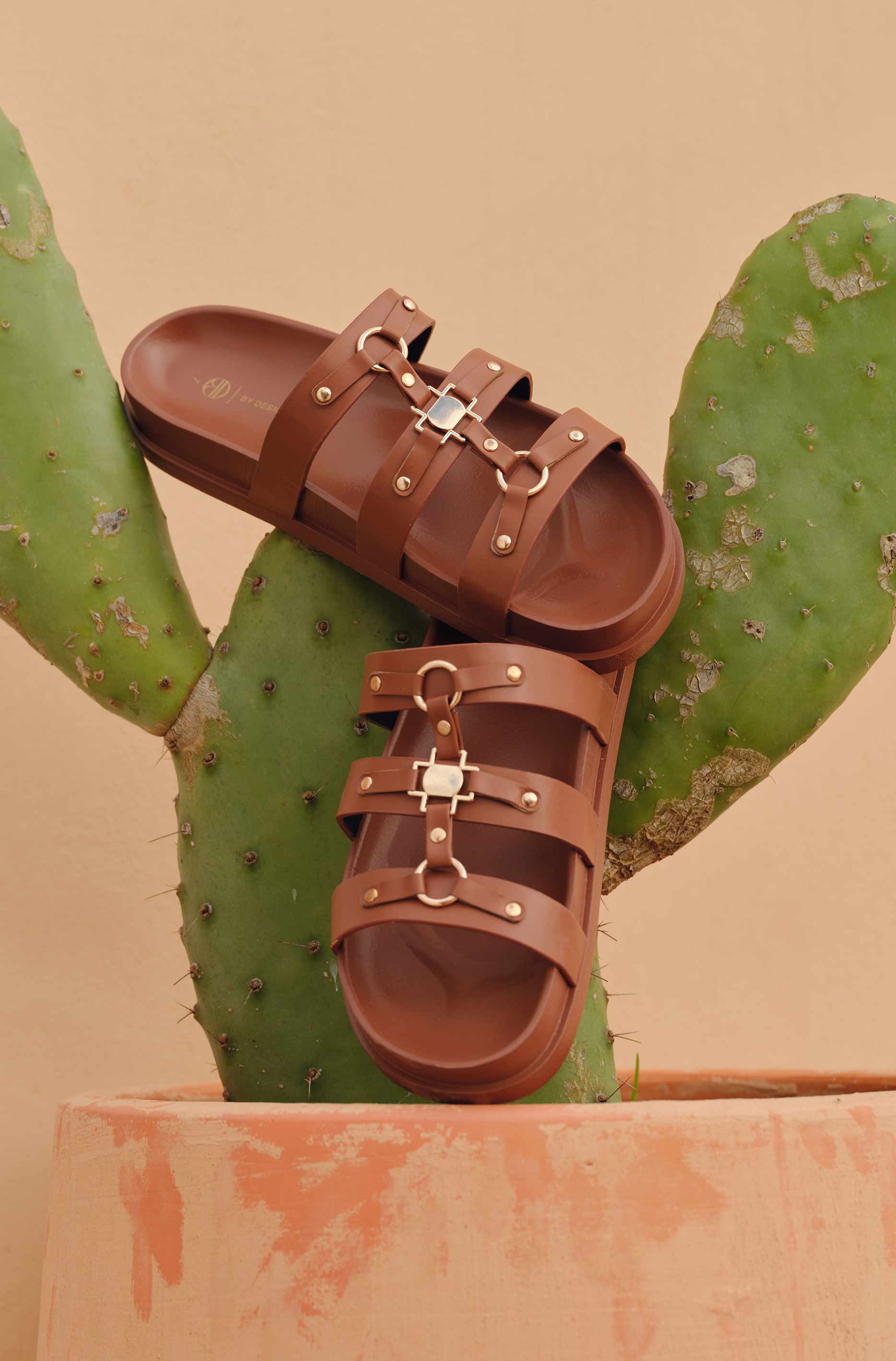 Footwear | Didi Detailed Strap Cross Over Sandal Sandals