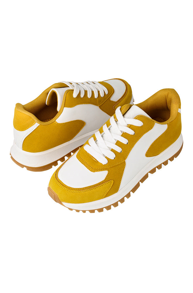 Footwear | Arrowwood Retro Sneaker Sneakers