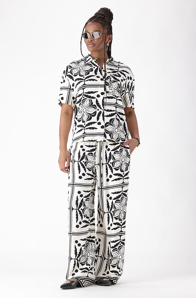 JACQUELINE PRINTED WIDE LEG PANTS