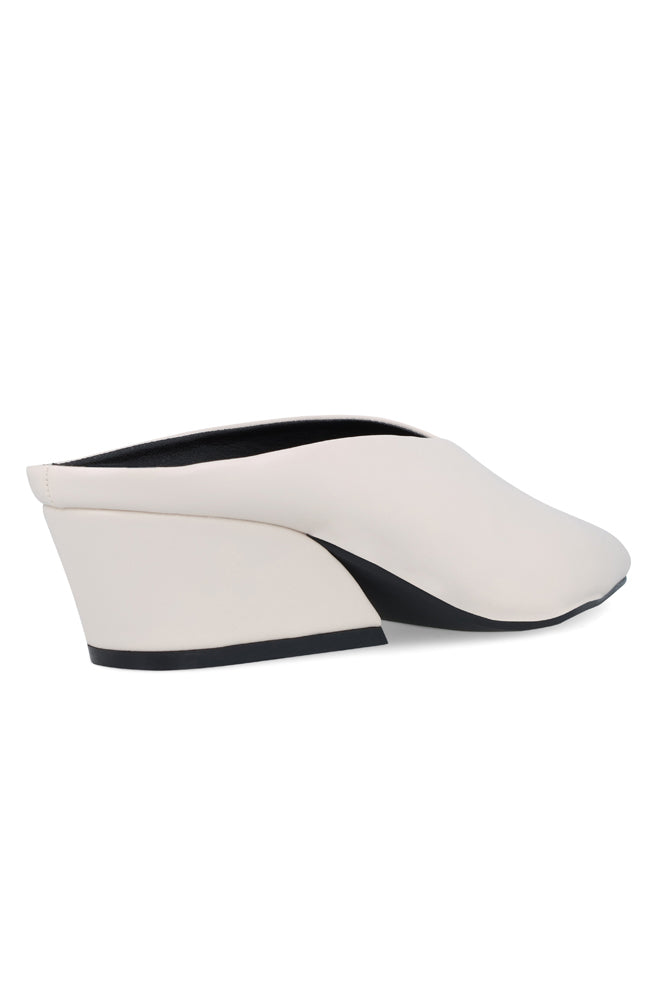 Astrid Slip in point block heel