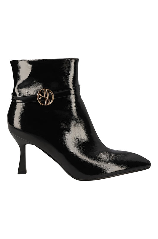 Zandi BD crinkled patent boot heel