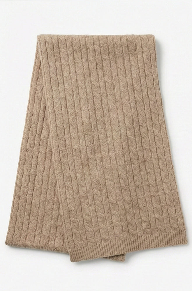 ELSA CABLE KNIT SCARF