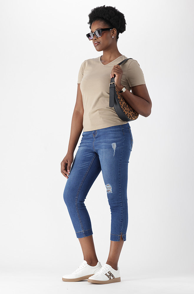 GRACE V NECK TEE