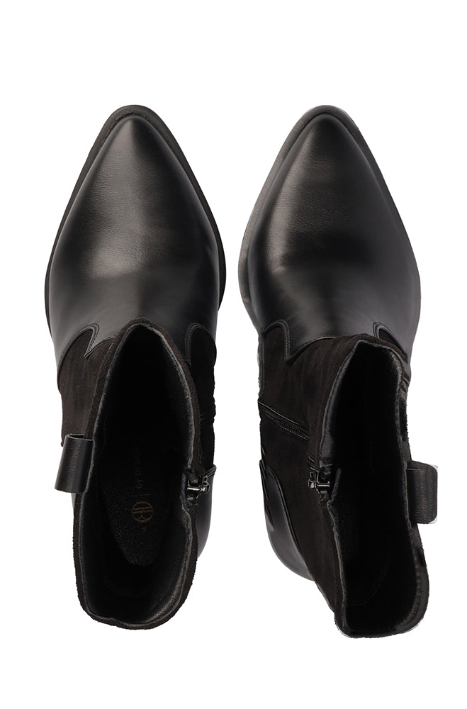 Wynn western style boot