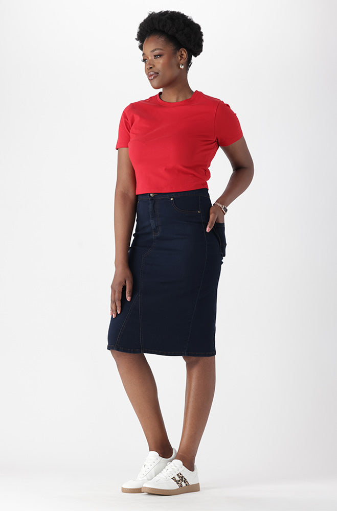 BELLA CREW NECK FITTED CROP TEE