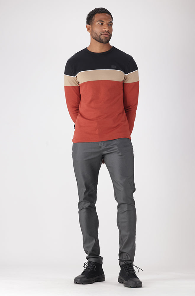 Onyx Tee