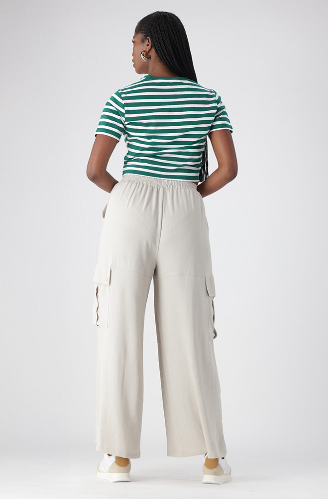 BELLA CREW NECK FITTED CROP TEE