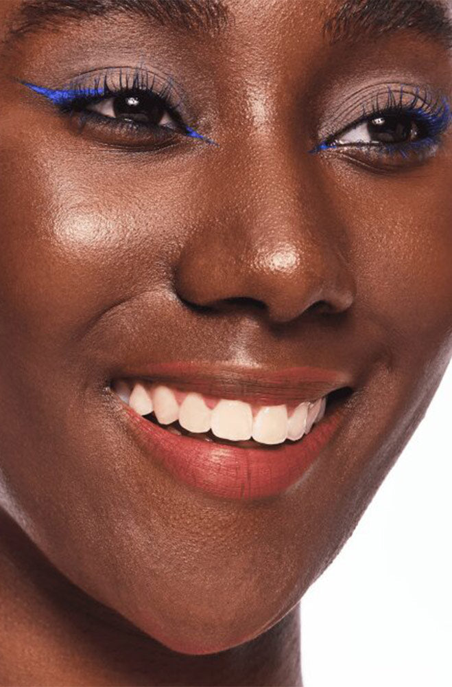 Beauty | Essence Colour it Liquid Eyeliner 01 _ 162196 Blue Makeup