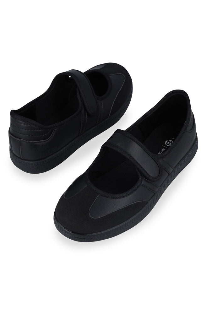 Gumsole sneaker pump