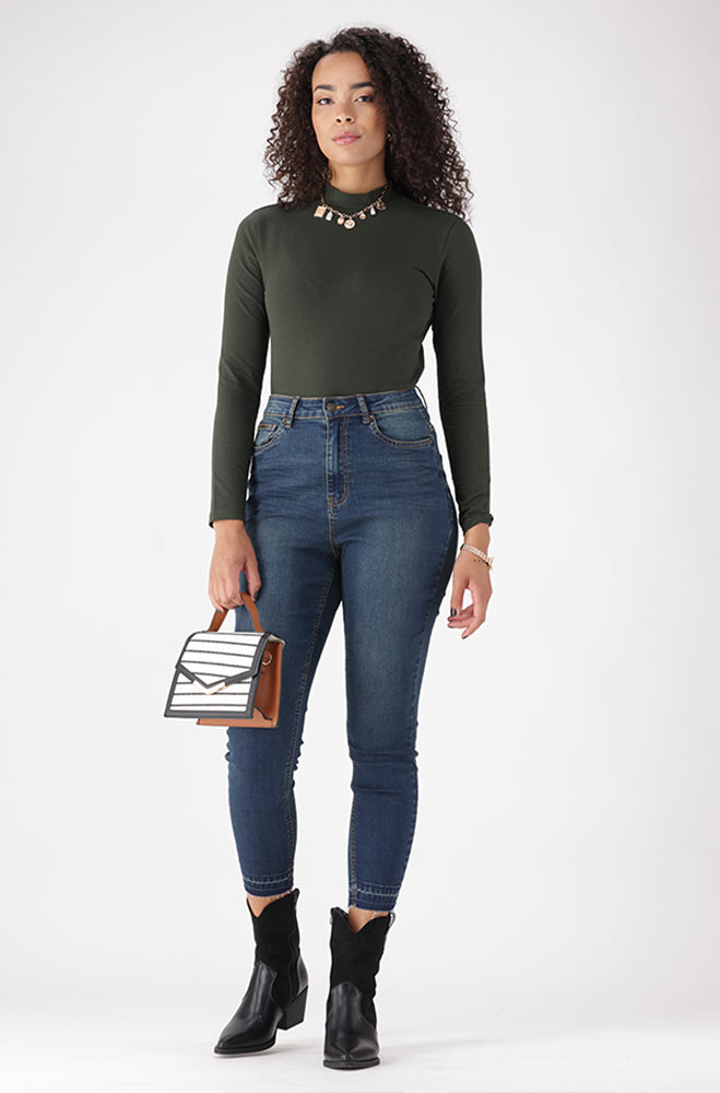 TIA TURTLE NECK TOP