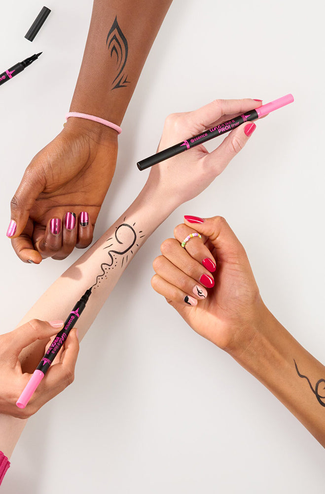 Beauty | Essence Line it Like a Pro Liner 01 _ 171010 Black Eyeliner