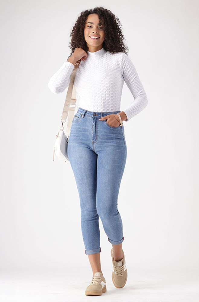 SERENA TEXTURED TURTLE NECK